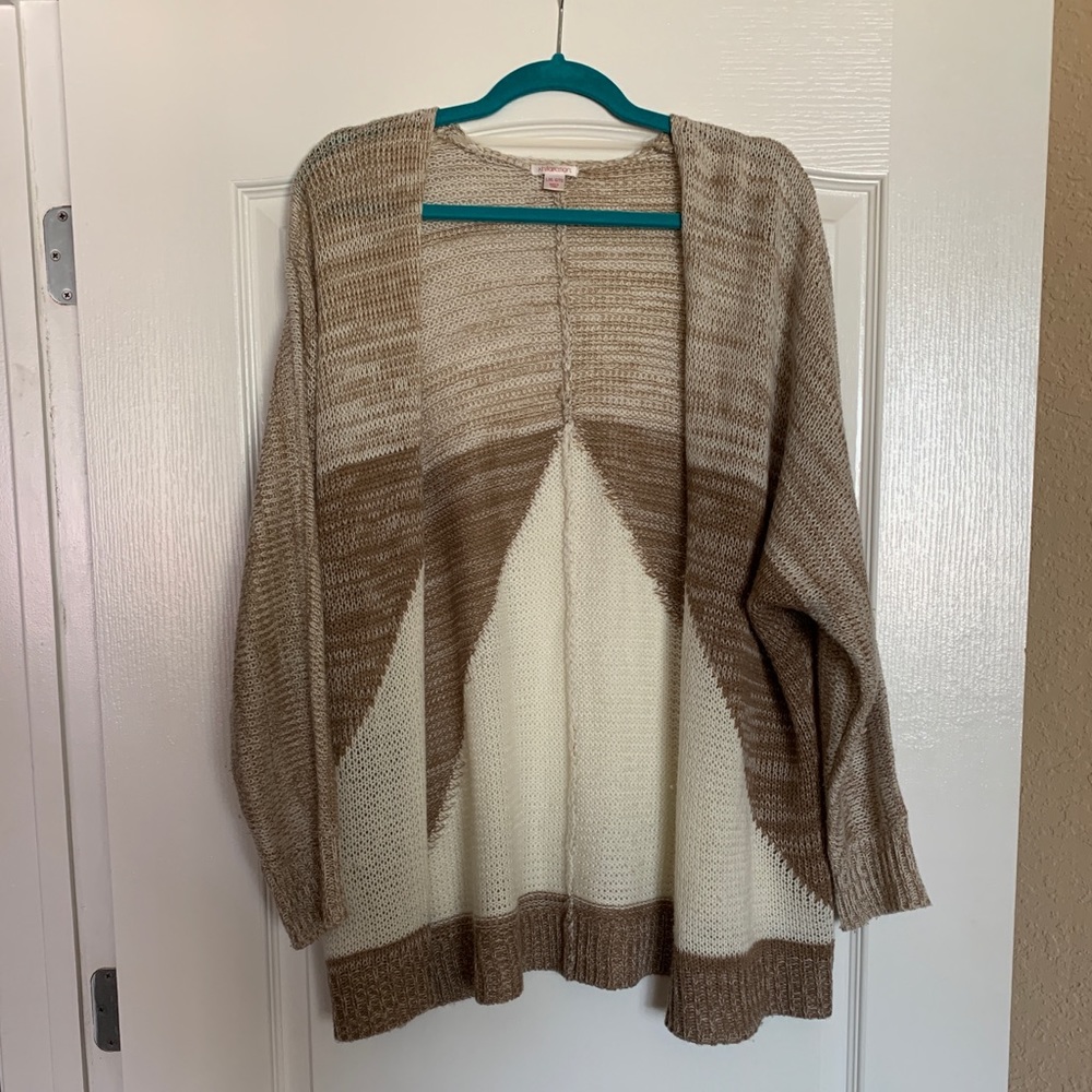 Cozy, oversized knit cardigan